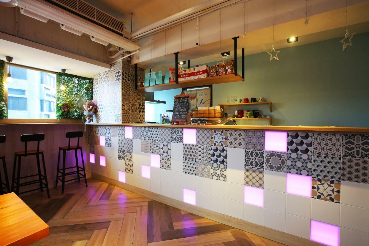 Loosha Hostel Taichung Luaran gambar